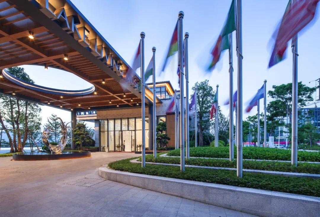 東湖小鎮(zhèn)最新動(dòng)態(tài)，自然美景探索之旅輕松啟程