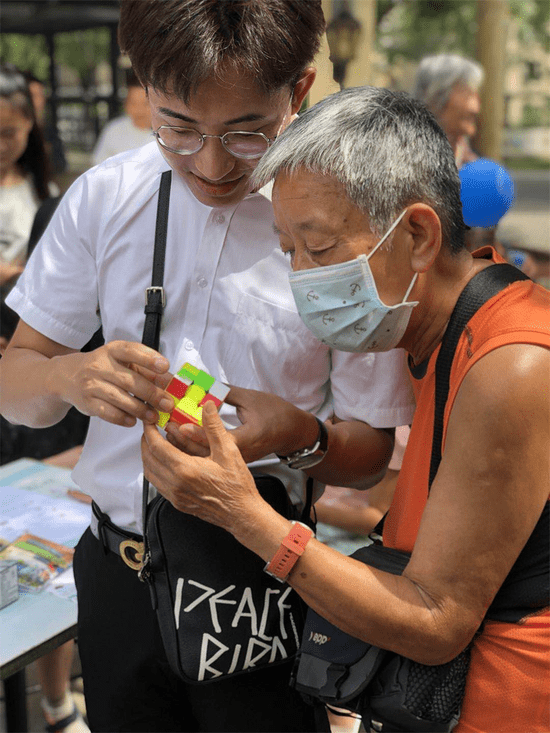 魔方社區(qū)最新動(dòng)態(tài)與全方位指南，玩轉(zhuǎn)魔方，技能提升——針對(duì)初學(xué)者與進(jìn)階用戶的建議