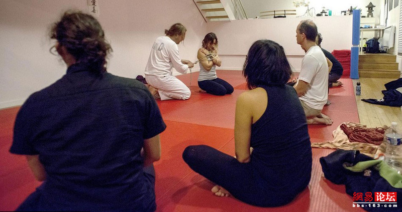 繩虐網網最新動態(tài)，變化中的學習之旅，自信與成就感的源泉