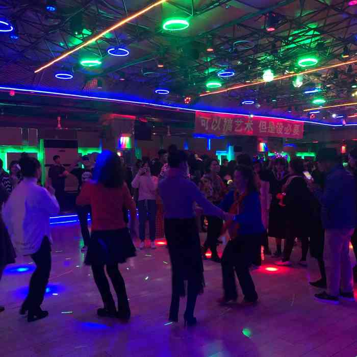 最新上海舞廳地址匯總，舞動魔都的熱門場所揭秘