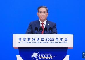 西部機(jī)場集團(tuán)領(lǐng)導(dǎo)引領(lǐng)變革，鑄就自信與成就新篇章