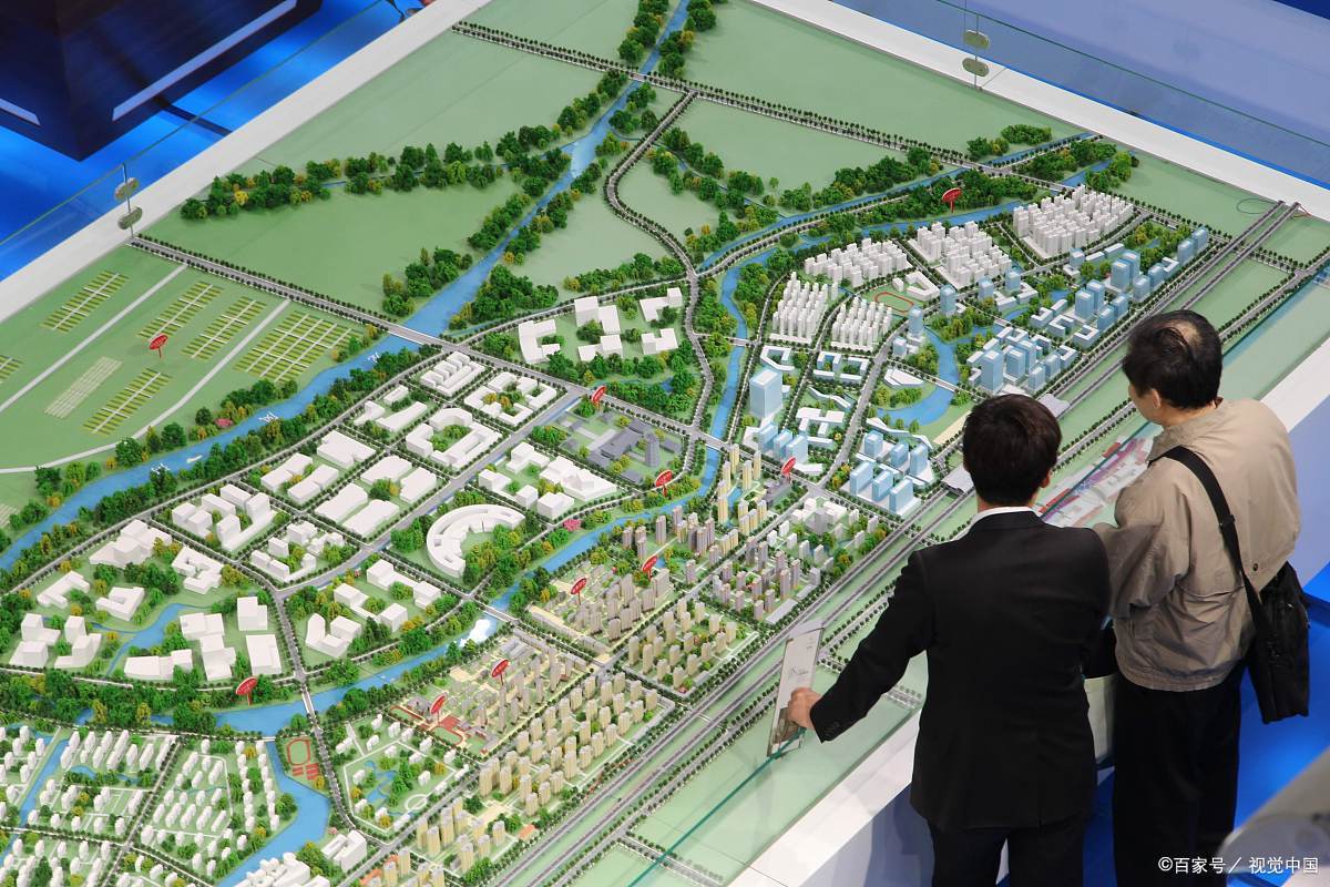 明覺2024最新規(guī)劃，家的溫馨與友情紐帶，未來生活的奇妙展望