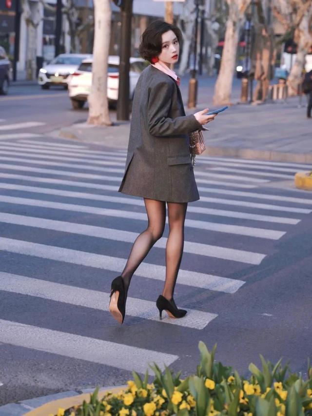 警惕非法色情內(nèi)容，遠(yuǎn)離辣文絲襪誘惑，尋找健康娛樂方式