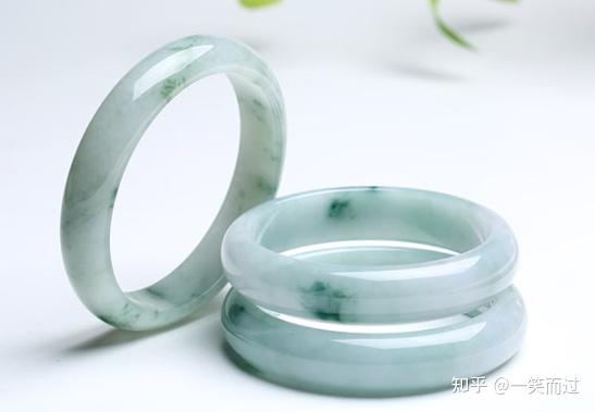 2024最新款手鐲,探秘小巷中的寶藏，2024最新款手鐲