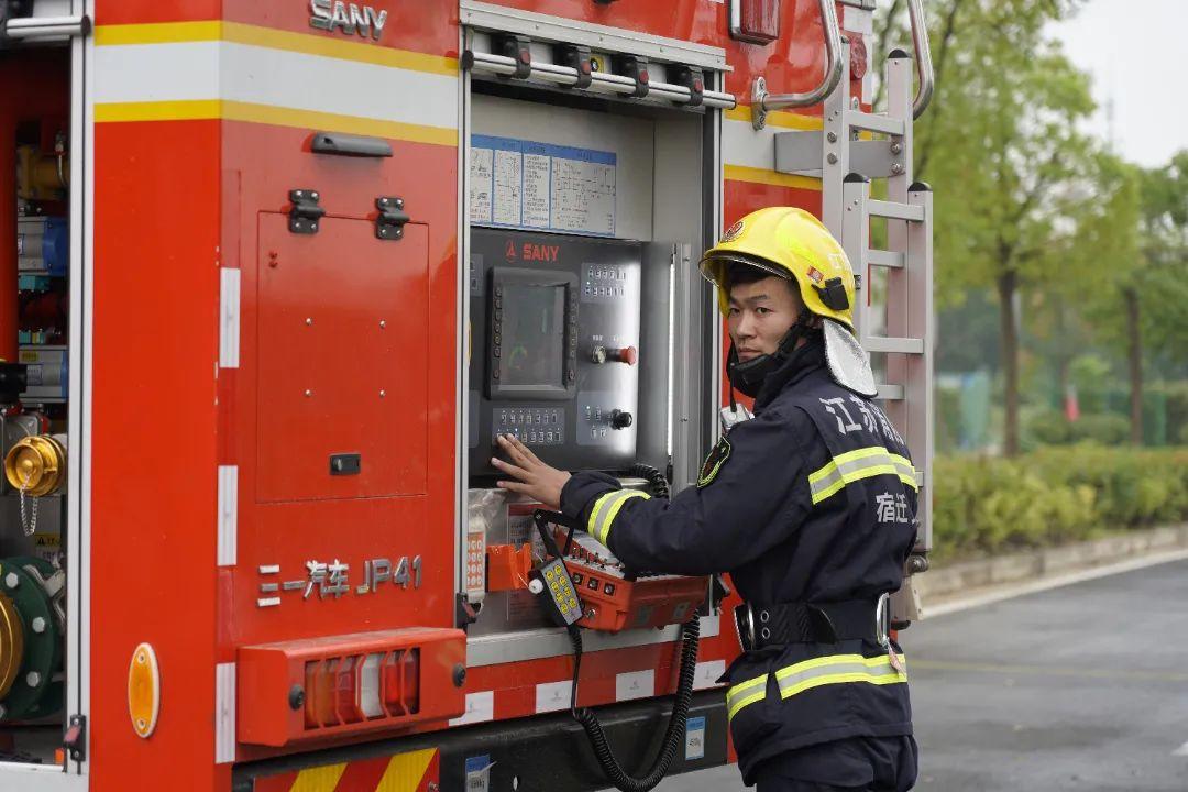 江蘇大火最新進(jìn)展，持續(xù)關(guān)注火勢情況及救援動態(tài)