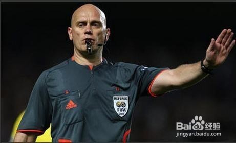 最新足球裁判手勢(shì)圖解，小裁判的日常趣事與友情紐帶，揭秘足球裁判手勢(shì)的魅力