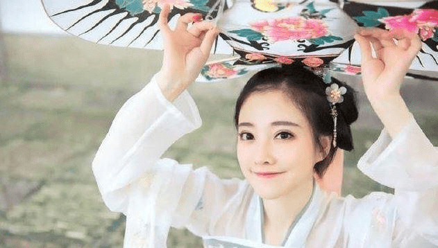 科技新品顛覆未來生活體驗(yàn)，慕雅哲云詩(shī)詩(shī)最新章節(jié)揭秘