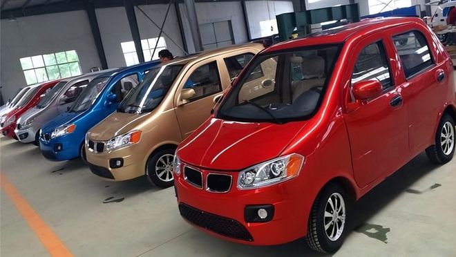 最新款老年代步車圖片，交通工具的革新與爭議熱議焦點