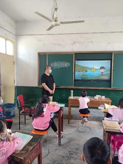 唐河貼吧最新交通事故深度分析與觀點闡述，事故原因及影響探討