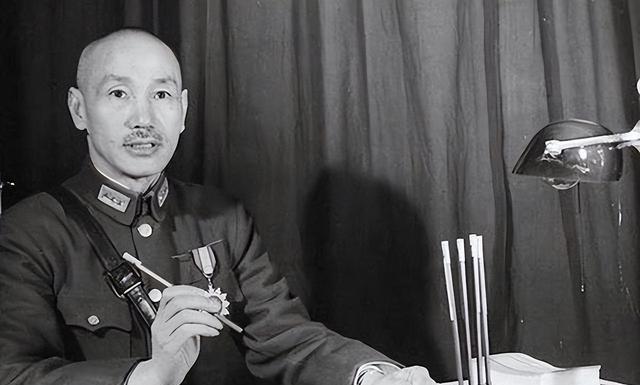 流行詞語最新動(dòng)態(tài)2024，小巷深處的隱藏瑰寶亮相街頭潮流前線