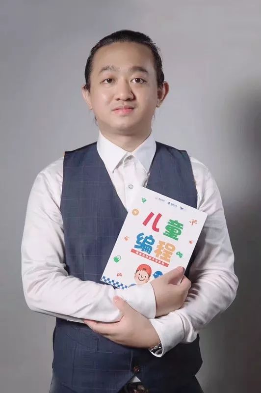 葉正喬最新,葉正喬最新動(dòng)態(tài)????，帶你領(lǐng)略不一樣的風(fēng)采！