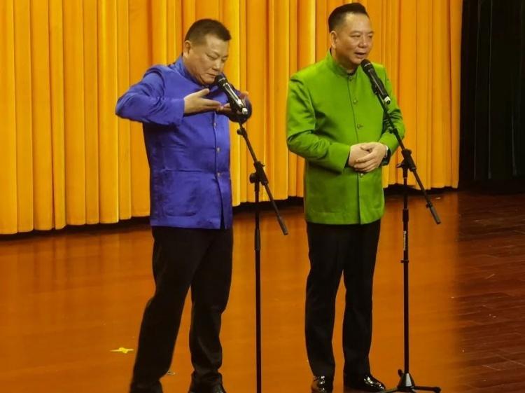 滑稽演員徐磊的老公，舞臺(tái)背后的靈魂伴侶