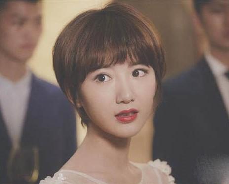 最新網(wǎng)紅短發(fā)造型詳解，時(shí)尚短發(fā)打造步驟指南與照片參考