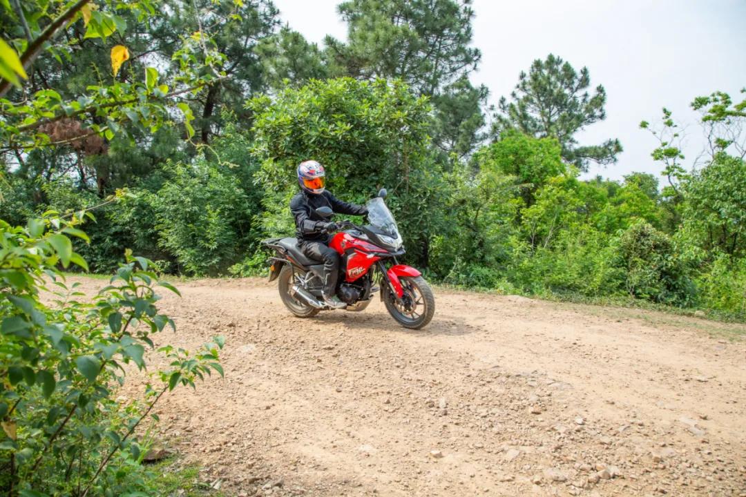 最新本田X車款評(píng)測(cè)，小巷深處的駕駛體驗(yàn)之選