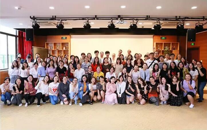 交大昂立引領(lǐng)科技創(chuàng)新，塑造未來(lái)教育新模式，最新動(dòng)態(tài)揭秘