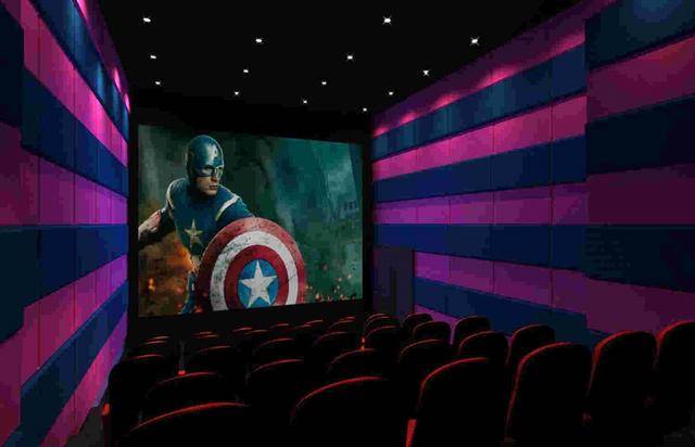 電影院?jiǎn)卧~，愛(ài)的電影之旅的陪伴與溫馨體驗(yàn)