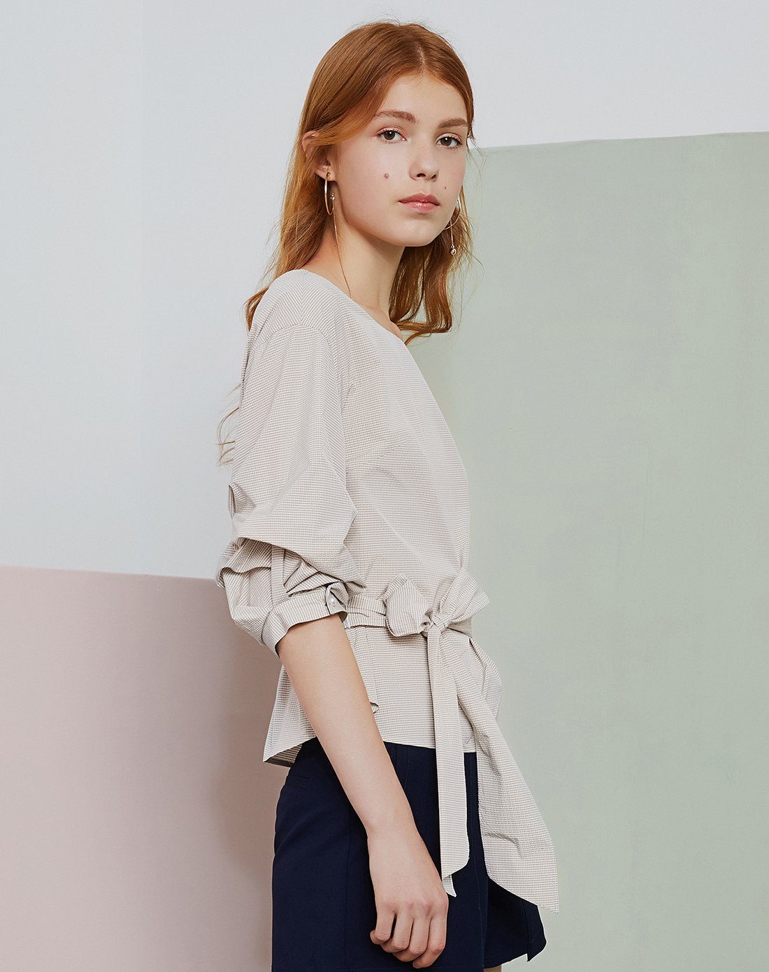 紅袖新款服飾，時(shí)尚自信之源，引領(lǐng)風(fēng)尚變化之路