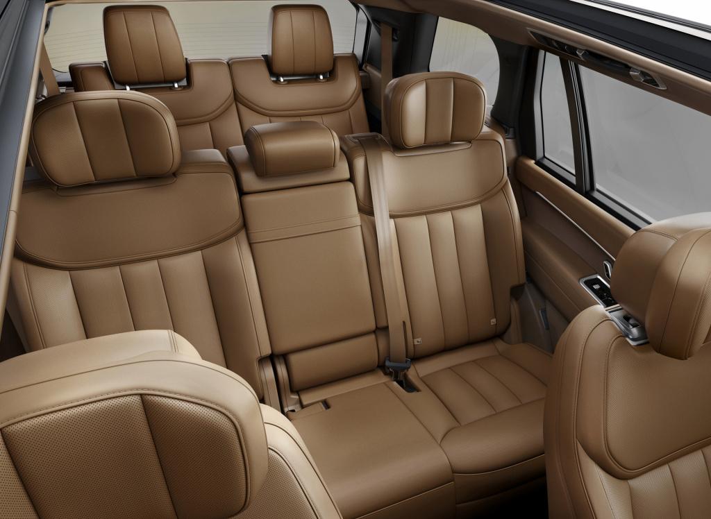 全新攬勝亮相,全新攬勝亮相，小巷中的隱藏寶藏，探索未知的獨(dú)特風(fēng)情！