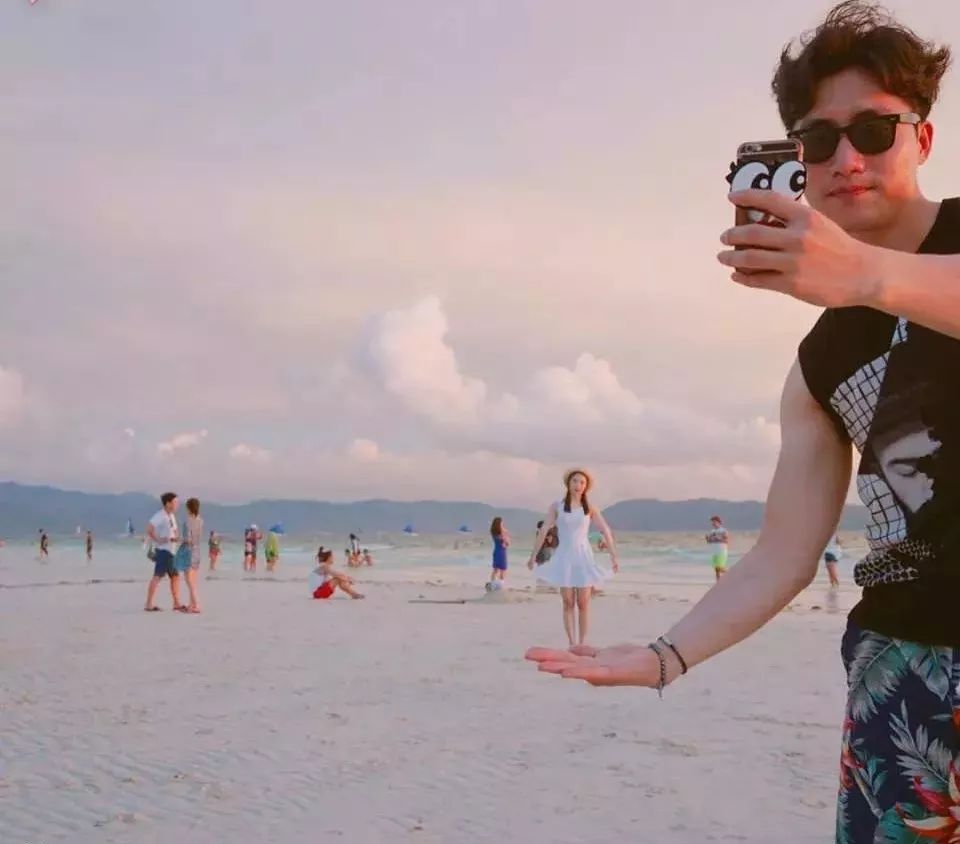 定格甜蜜時(shí)光，旅行情侶照記錄時(shí)代愛情印記