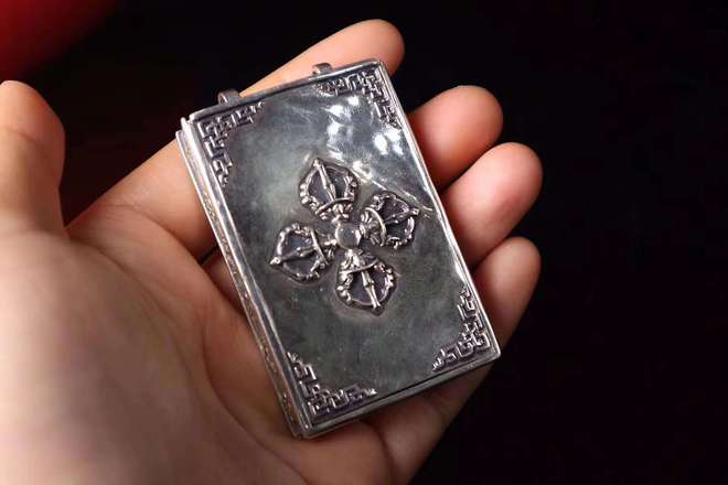 佛牌明星的成長(zhǎng)之路，一路學(xué)習(xí)，自信閃耀