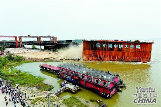 楊泗港長江大橋最新動態(tài)，全面指南與詳細(xì)步驟解讀