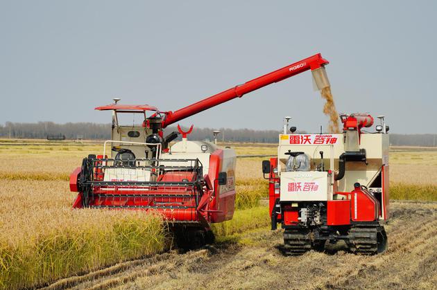 最新農(nóng)業(yè)機(jī)械探秘，小巷深處的農(nóng)業(yè)黑科技揭秘