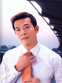 花榮演員探尋小巷隱秘寶藏，特色小店的奇妙故事探索