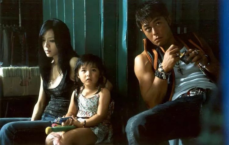 國(guó)產(chǎn)AV電影在線(xiàn)觀看的爭(zhēng)議與觀點(diǎn)論述