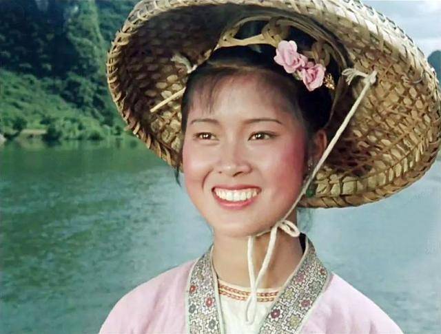 劉三姐電影，展現(xiàn)變化、自信與成就的力量傳奇之旅