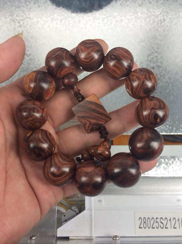 海南黃花梨當(dāng)前價(jià)格全面指南，最新行情解析與深度解讀