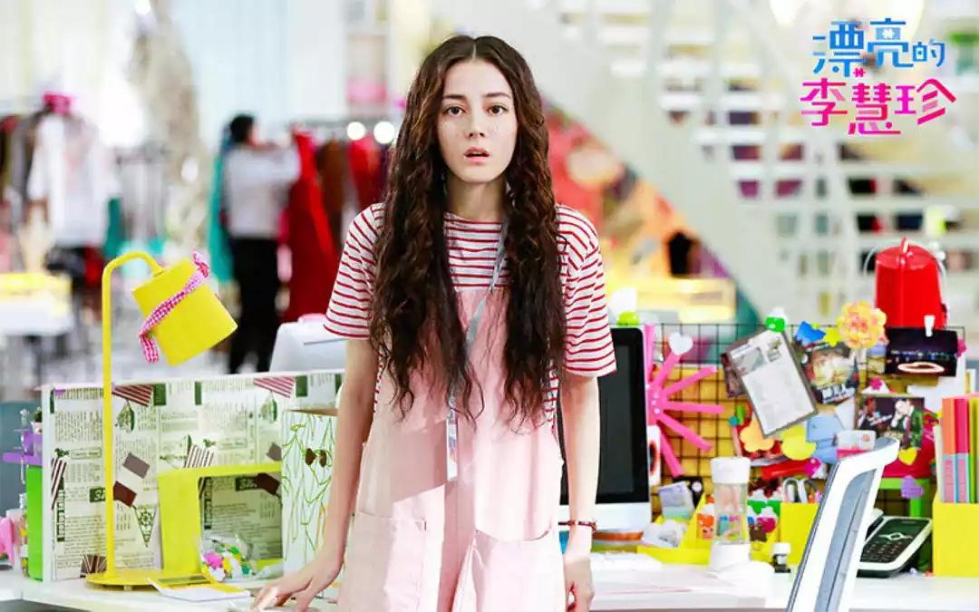 江姓演員，演藝之路的閃耀之星