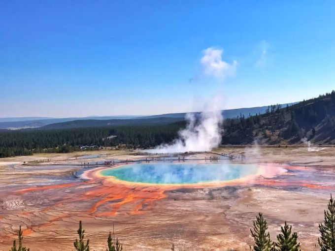 黃石公園最新動態(tài)，時代印記與自然瑰寶的交融展現(xiàn)