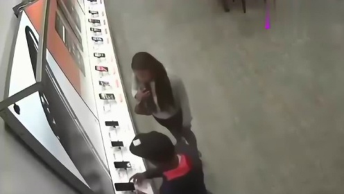 高科技產(chǎn)品的革新之旅，體驗(yàn)未來(lái)科技生活的狠偷偷最新之旅