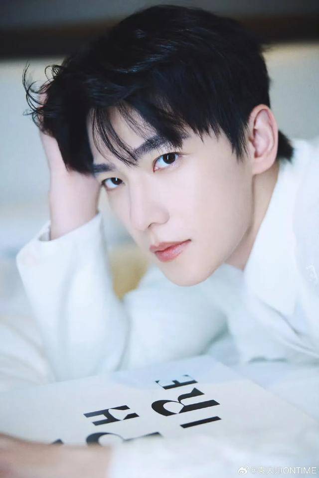 楊洋最新圖片大全，偶像魅力的多維解讀與展現(xiàn)