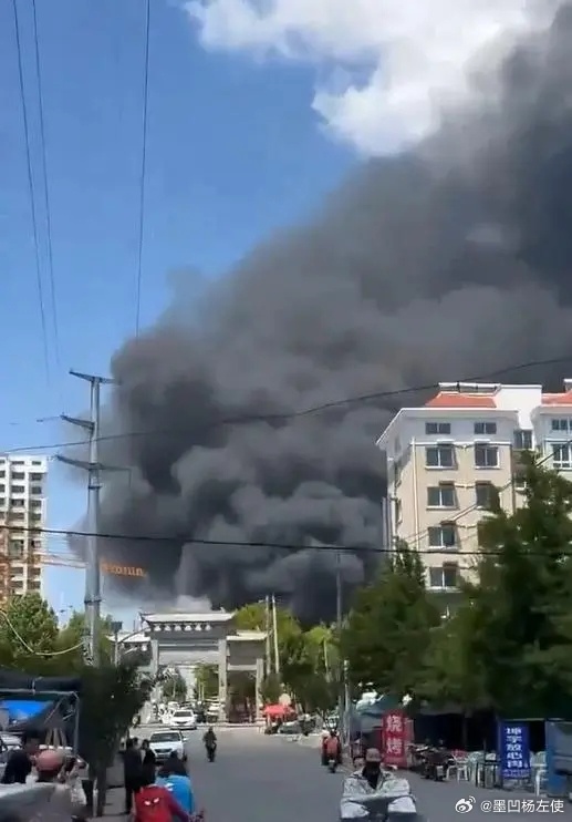 煙臺大火最新動態(tài)，力量與希望的展現(xiàn)——變化中的自信與成就感