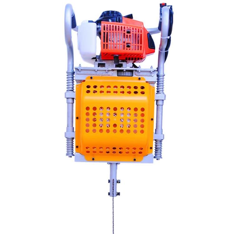 最新起樹苗機(jī)器，自然美景探索之旅啟程