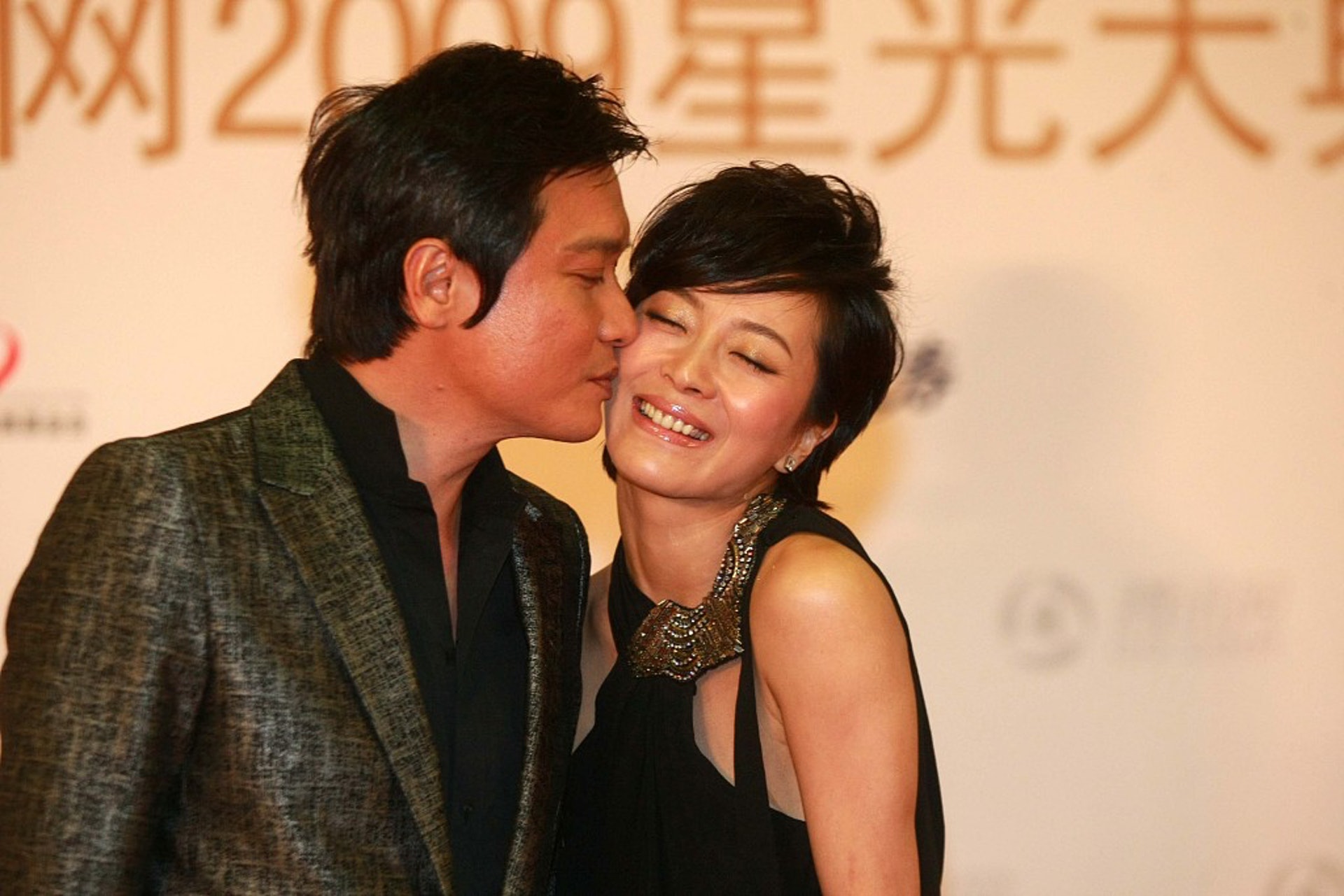 羅嘉良蘇巖最新視頻，聚焦二人世界，熒幕內(nèi)外的故事探索