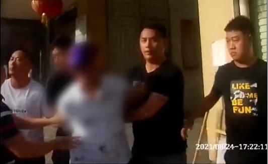 高科技引領(lǐng)偷窺新潮流，最新偷窺視頻獨家呈現(xiàn)