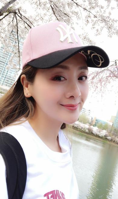 臀部打針視頻，文化現(xiàn)象的深度解讀與探討