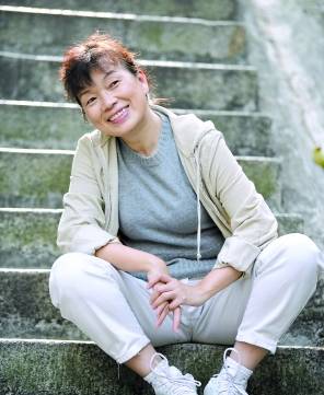 龍應(yīng)臺最新作品，現(xiàn)代社會的文化反思與人性探索之旅