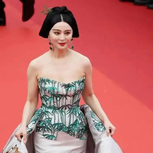 范冰冰最新動(dòng)態(tài)報(bào)道，揭秘最新資訊！