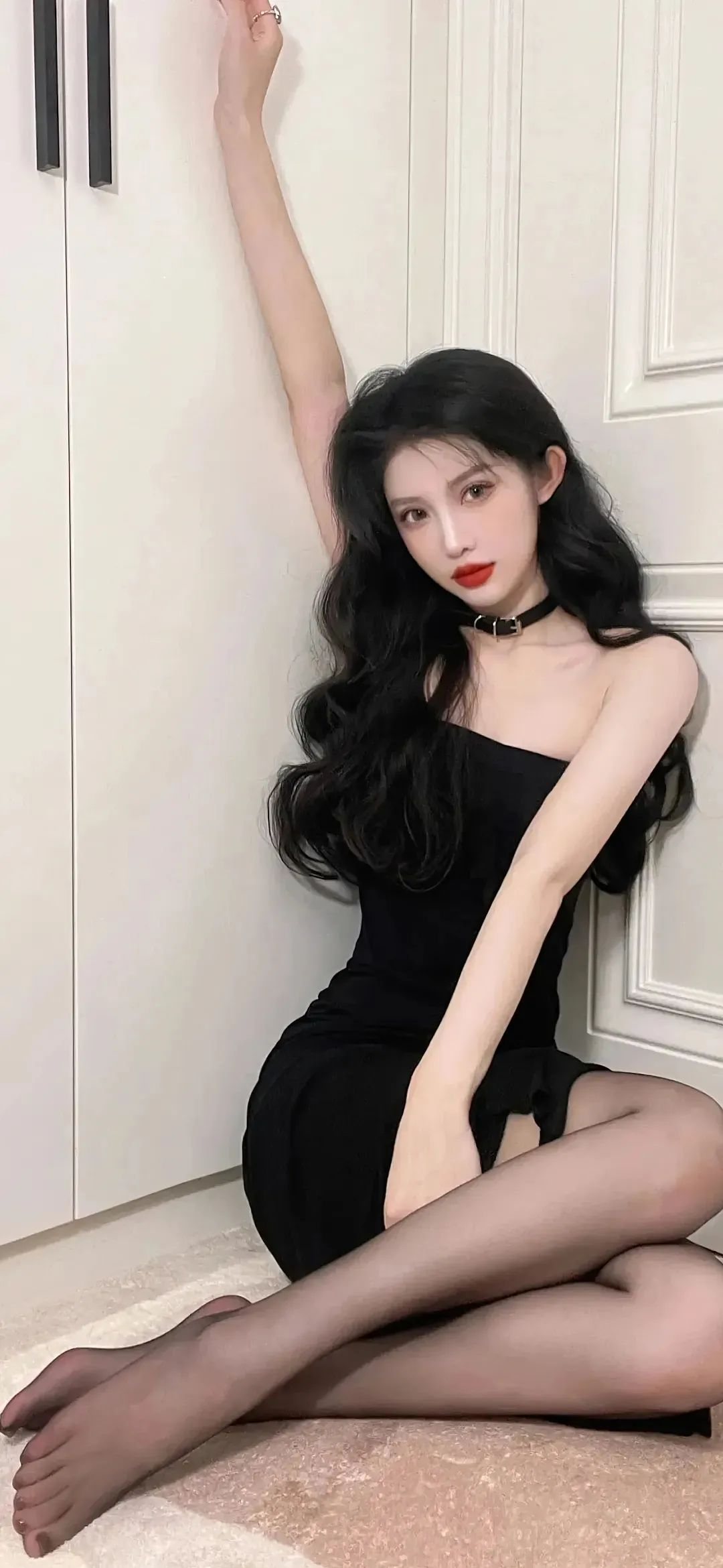 時(shí)尚美女圖片精選，最新潮流盡收眼底