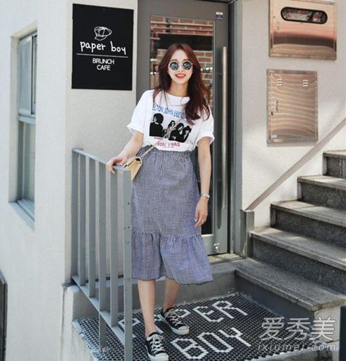 韓國最新流行趨勢與觀點(diǎn)探析，時(shí)尚T臺展現(xiàn)最新風(fēng)尚