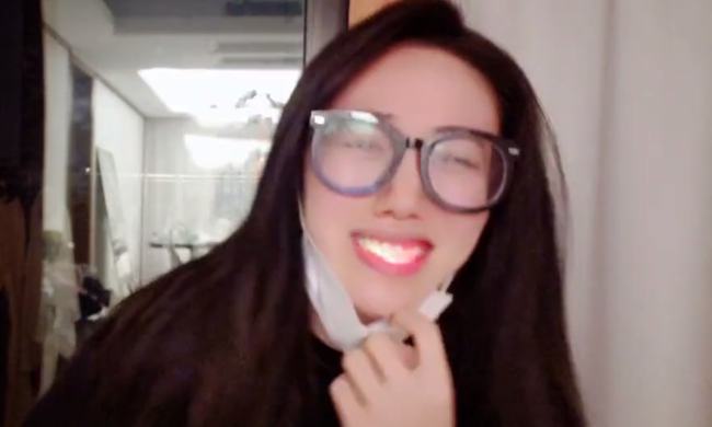 小董最新潮流風采揭秘，引領(lǐng)潮流魅力無限！