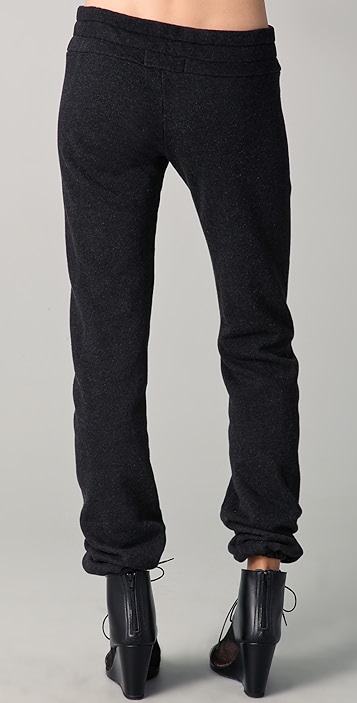 十字褲最新潮流，時尚潮流還是爭議話題？