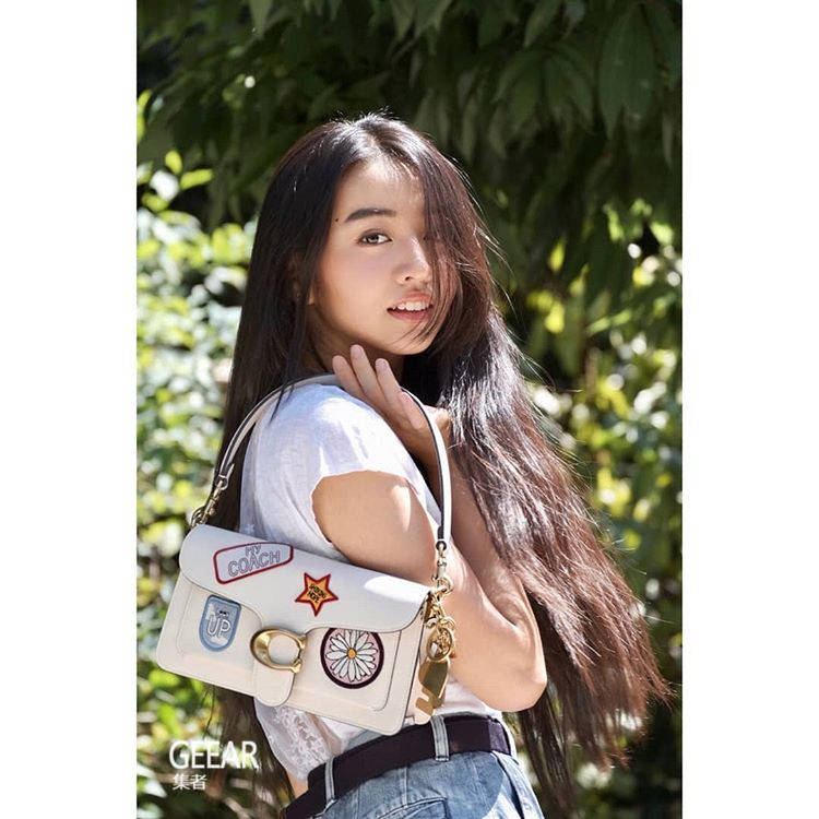 希咲彩最新番號(hào)，友情色彩的日常揭秘