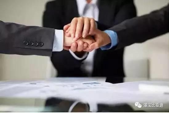 黃金交易最新價格及市場走勢分析，多方觀點與個人立場探討